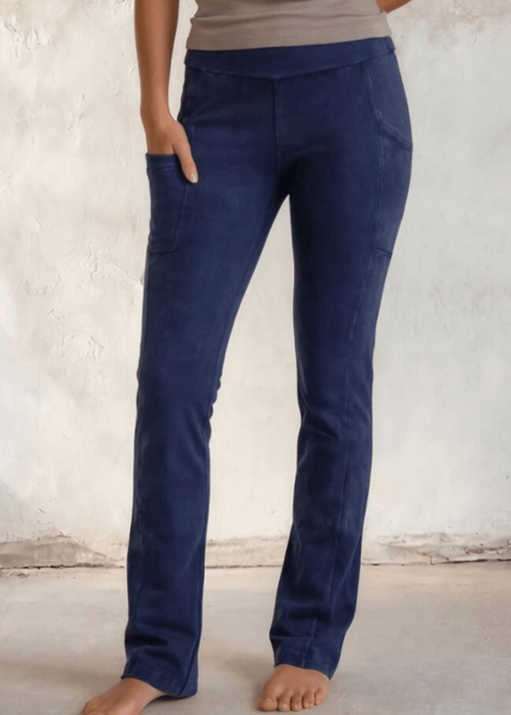 Made in USA Women's Perfect Fit Tummy Control High Rise Wide Waistband Cotton Spandex Mineral Washed Bootcut Leggings with Large Side Pockets in Dark Denim | Classy Cozy Cool Made in America Boutique