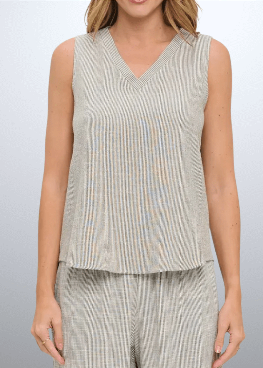 Elevate your casual wardrobe with the Made in USA Women&