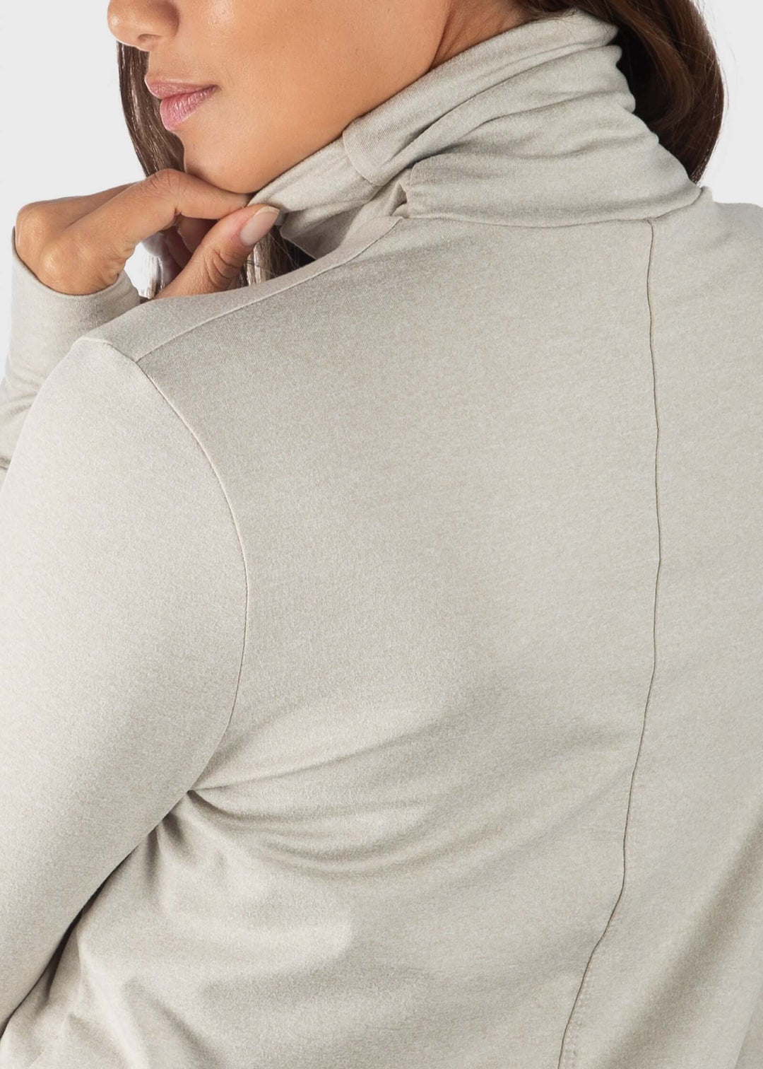 Experience unmatched warmth and comfort with the SoftTECH™ HEATR® Tunic by WSI Sportswear. Designed in the USA as a relaxed-fit base layer, it keeps you cozy in temperatures ranging from 0° to 75°F