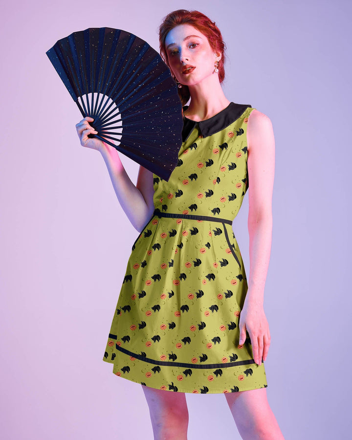 Made in USA. Shop the Black Cat Collared Dress by Retrolicious in 100% cotton, with a Peter Pan collar, contrast piping, A-line skirt and pockets. Perfect for a Halloween Party.