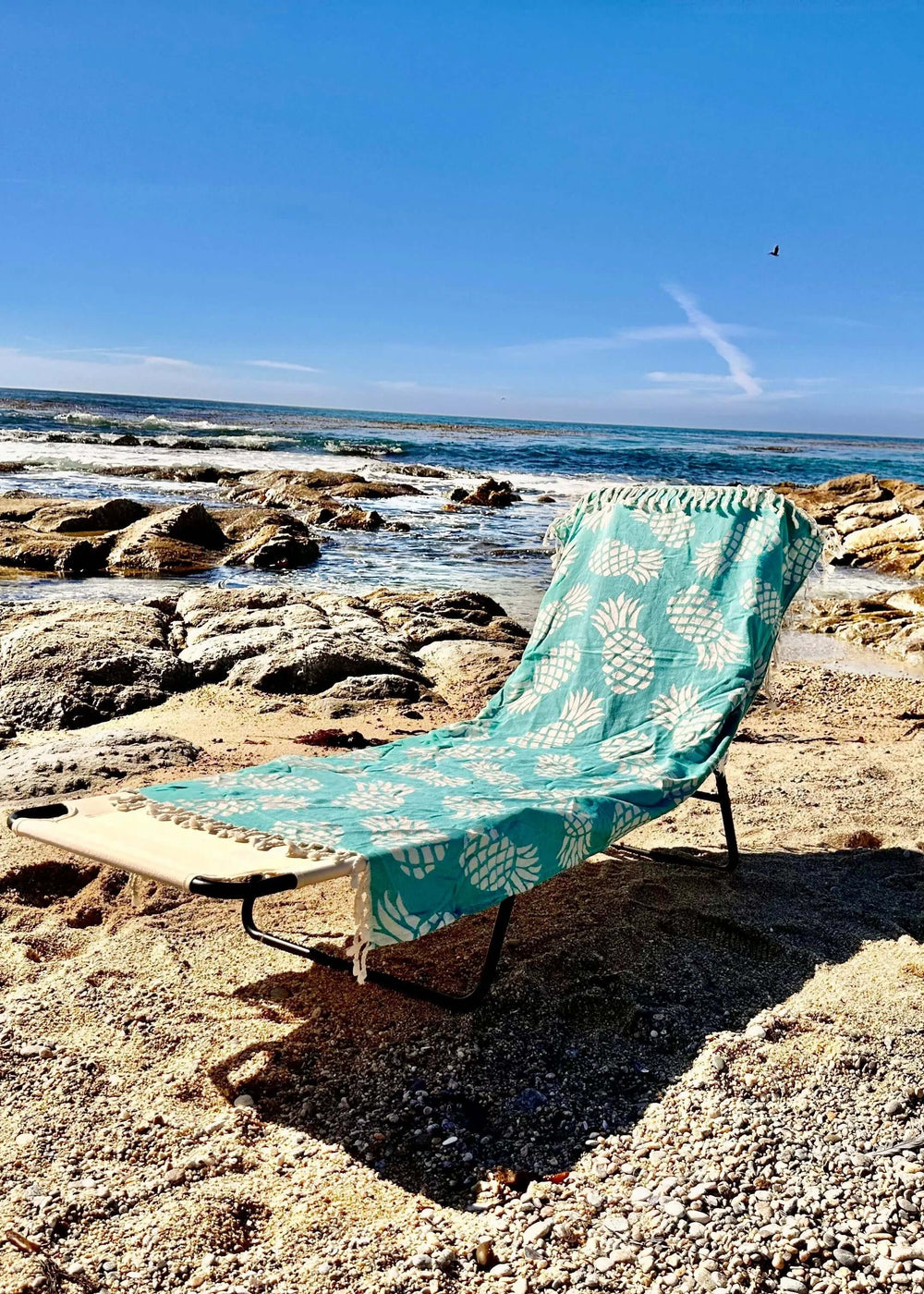 Shop the Beachables Pattern 3-in-1 Turkish Cotton Beach Bag – converts from bag to towel to chair cover. Sand-resistant, quick-dry, machine washable. Made in USA.