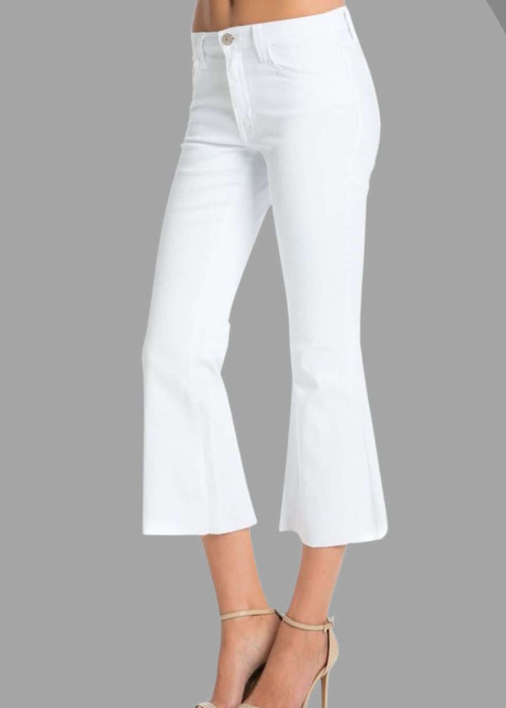 O2 Denim Ladies White Capri Denim Mid Rise Jeans with Raw Edge Hem Style