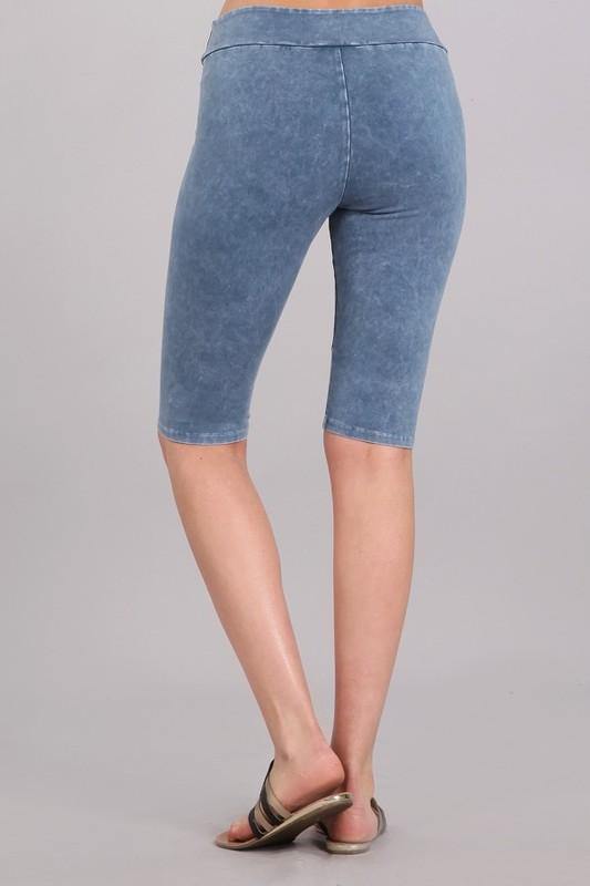Ladies Mineral Washed Light Denim Knee Length Biker Shorts | Chatoyant Style